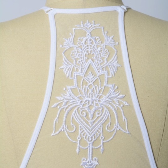 GET NOTICED Bralette - WHITE - Picture 3 of 4